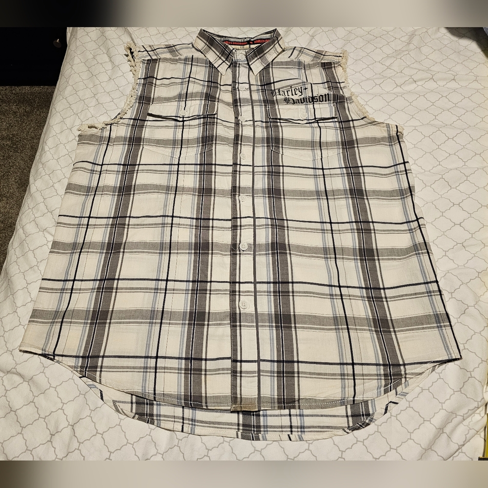 Harley-Davidson Men's Plaid Sleeveless Shirt - Black, White, and Gray